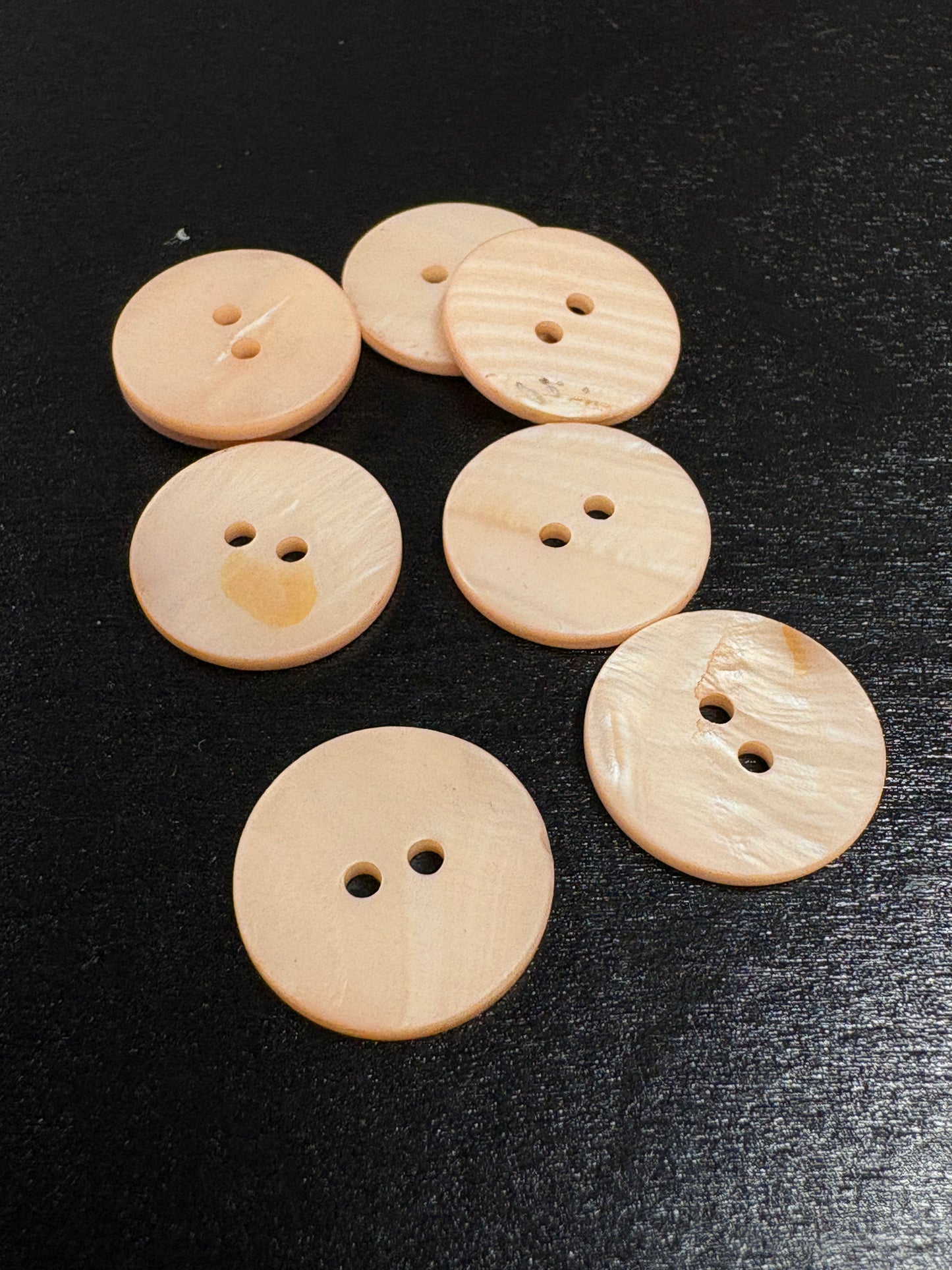 Helmiäisnappi vaaleanpunainen ø 2.0mm