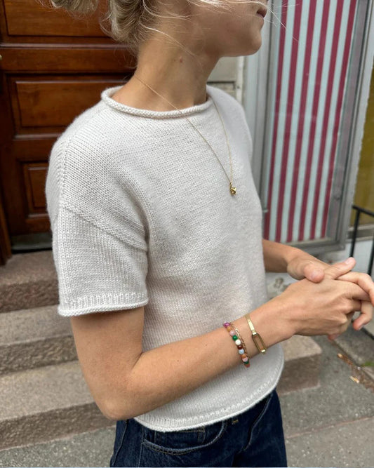 PetiteKnit Cloud Tee vaaleassa värissä