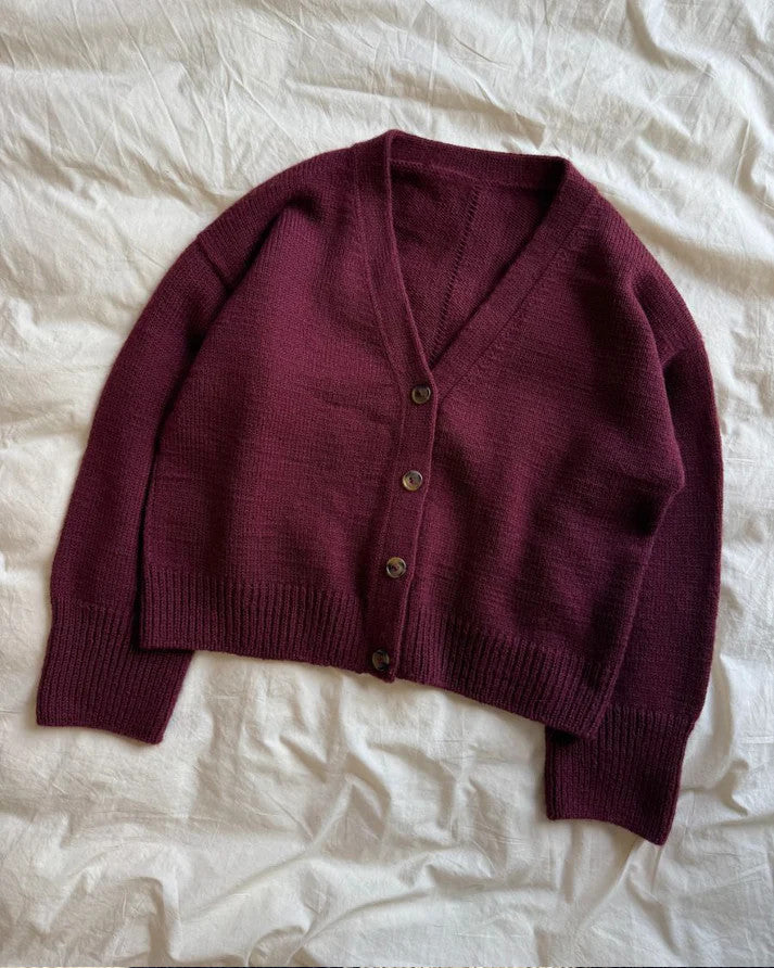 PetiteKnit Scarlet Cardigan – neuleohje englanniksi