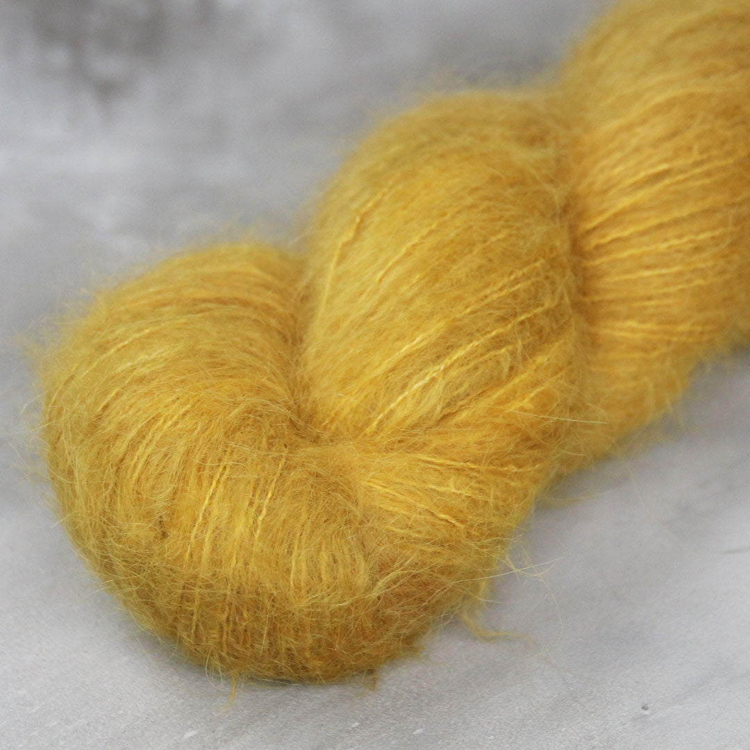 Laurelknits, Udu