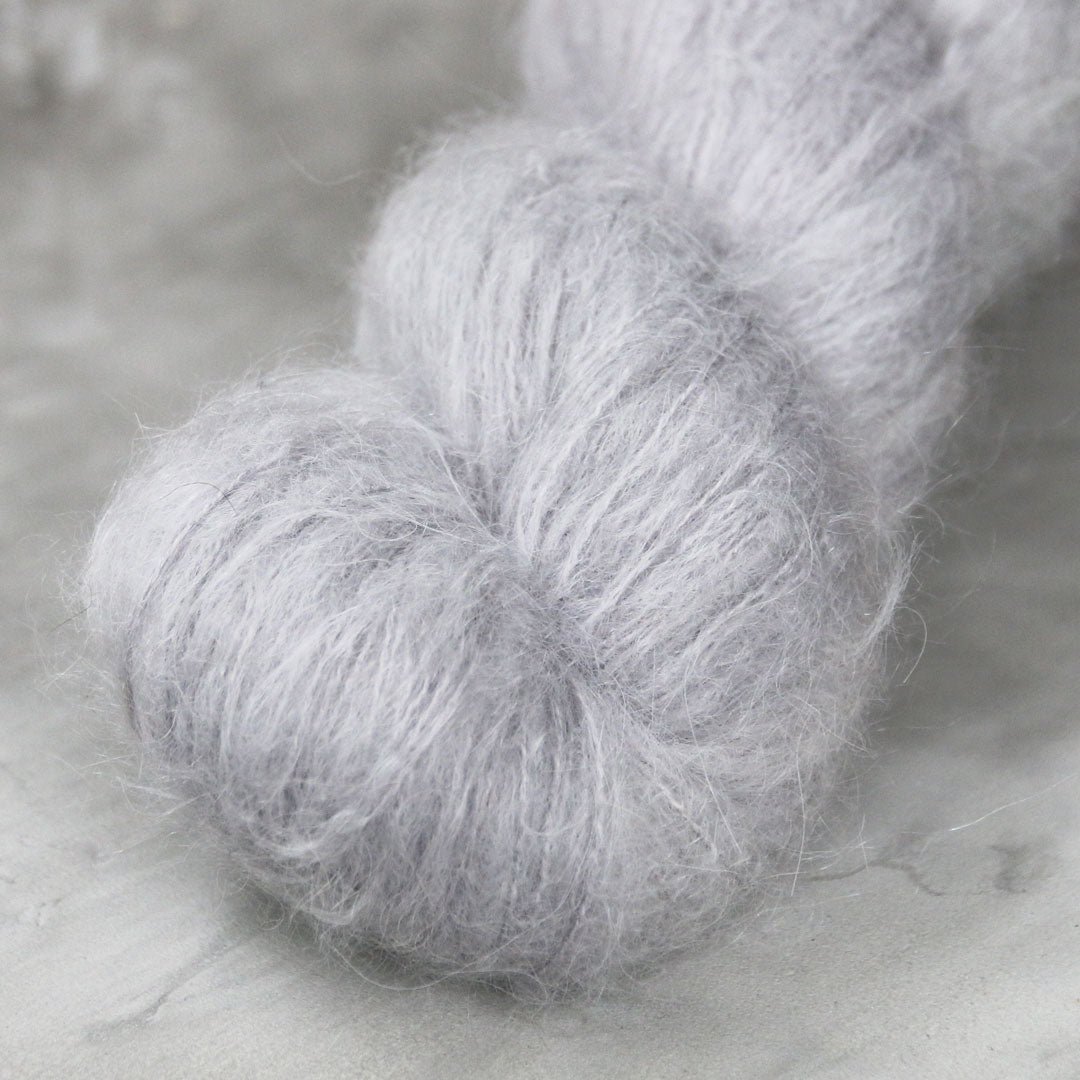 Laurelknits, Udu