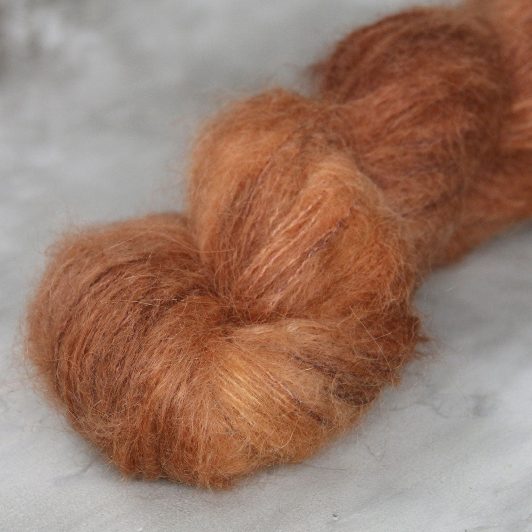 Laurelknits, Udu