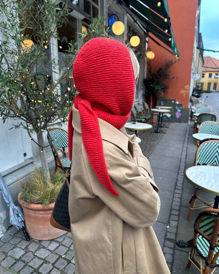 PetiteKnit Sophie Hood – neuleohje suomeksi