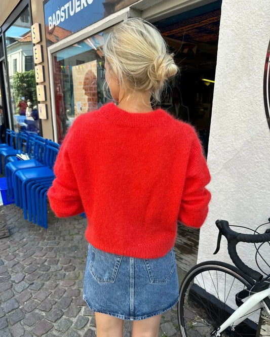 PetiteKnit Stockholm Sweater V-neck (FI) - neuleohje suomeksi