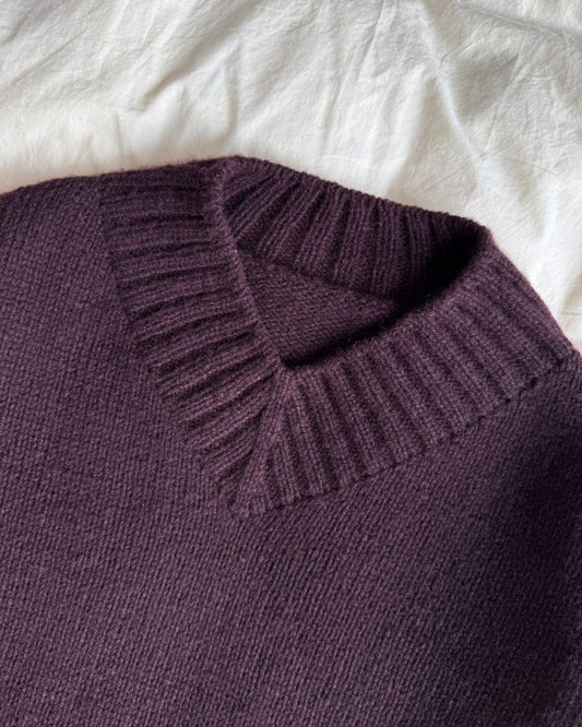 PetiteKnit Hannah Sweater V-neck (FI) - neuleohje suomeksi