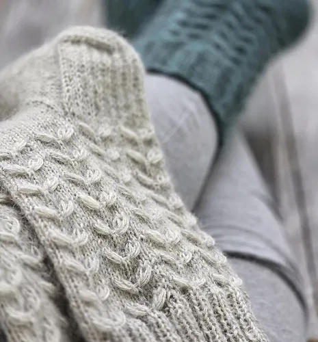 Suvis.Knits - Silmut sukat (suomenkielinen neuleohje, pdf)