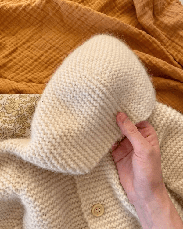 yksityiskohtia petiteknit selmas sleep suitista