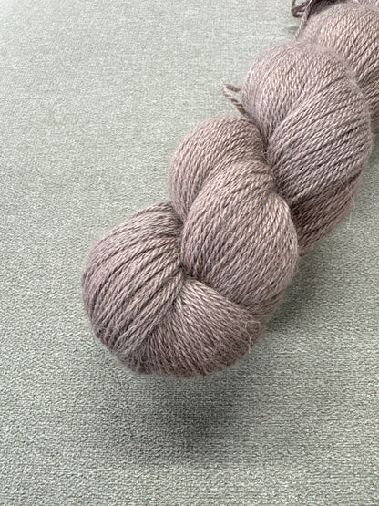 Lumoava Baby alpakkasilkki