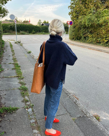 PetiteKnit Chestnut Sweater (FI) - neuleohje suomeksi