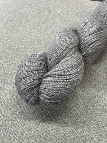 Lumoava Baby alpakkasilkki