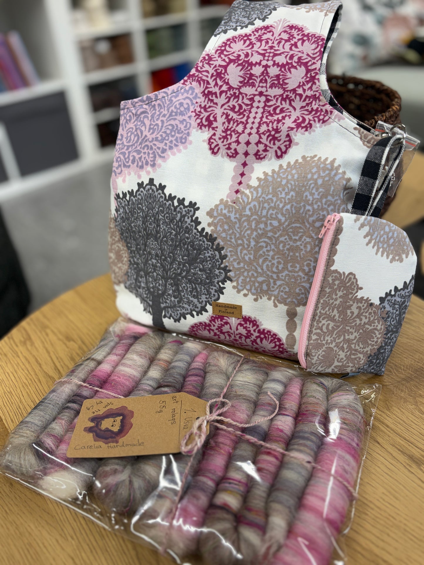 Käsivarrellaan projektipussi & villat