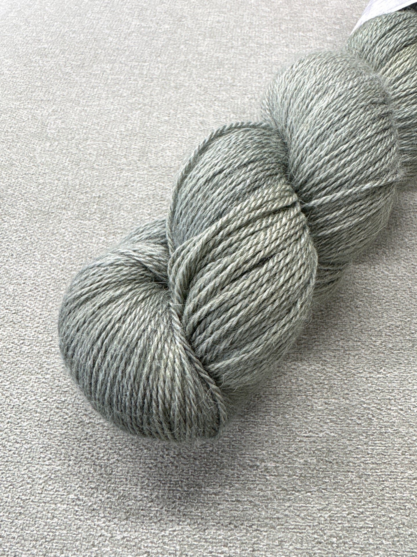 Lumoava Baby alpakkasilkki