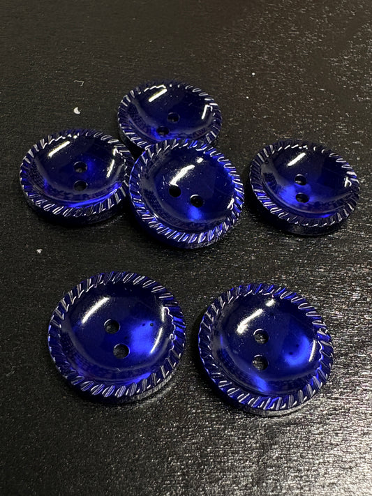 Tummansininen kiiltävä muovinappi ø 1,8 mm