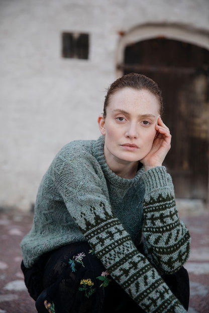 KnittedKalevalaII_VeneenVeistoSanat