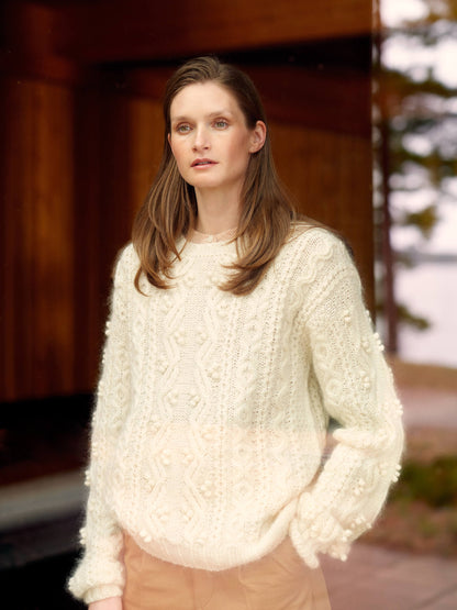 Letillä Neulekirja, Meiju Kallio