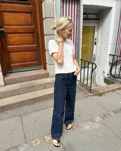 PetiteKnit Cloud Tee osana pukeutumista