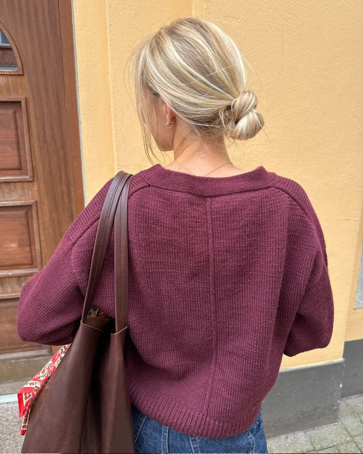 PetiteKnit Scarlet Cardigan – neuleohje englanniksi