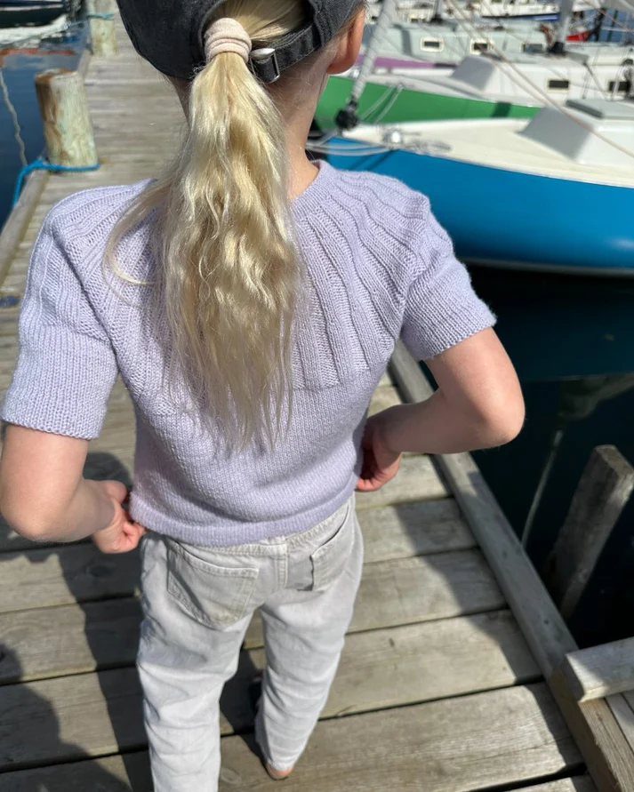 PetiteKnit Sunday Tee Junior (ENG, KIDS) - lasten neuleohje englanniksi