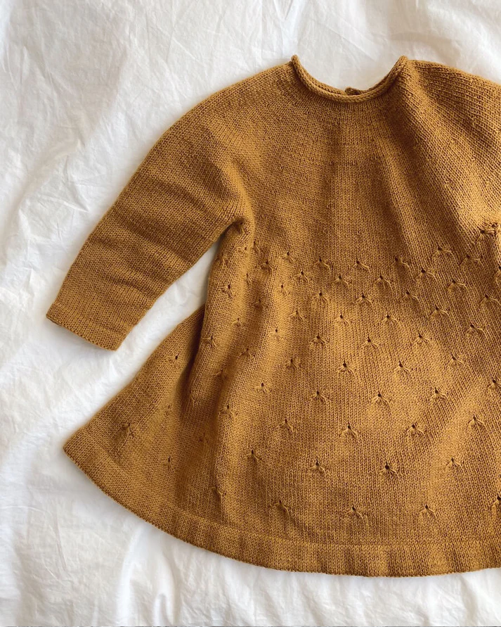 PetiteKnit Dandelion Dress – neuleohje englanniksi