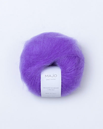 Majo Garn Pearl Mohair värissä Lavender