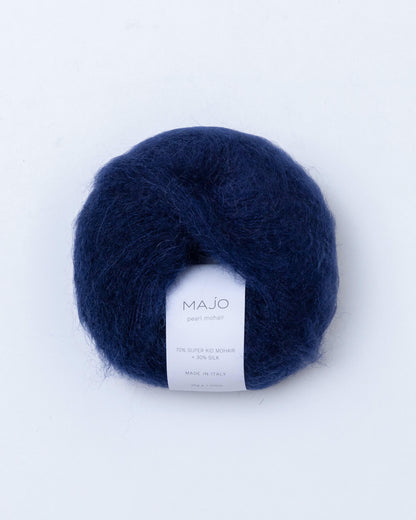 Majo Garn Pearl Mohair värissä Midnight