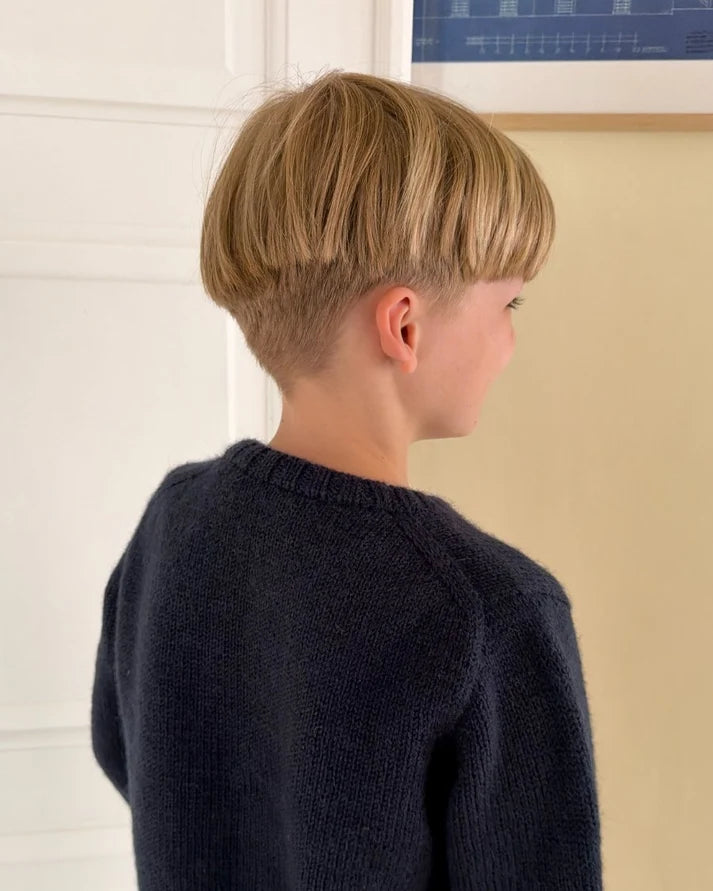 PetiteKnit Niels Sweater Junior lapsen päällä