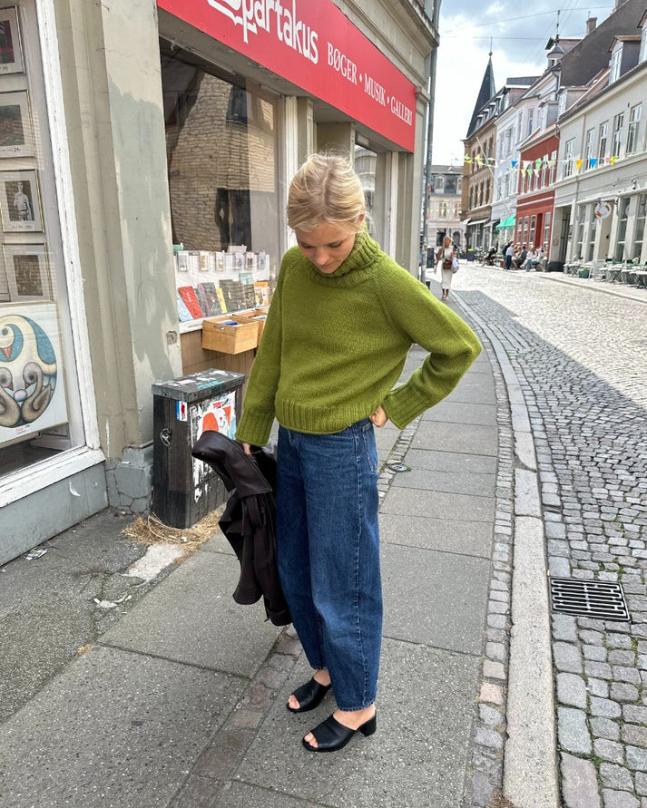 PetiteKnit Amy Sweater (FI) - neuleohje suomeksi