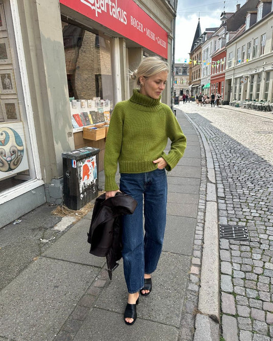 PetiteKnit Amy Sweater (FI) - neuleohje suomeksi