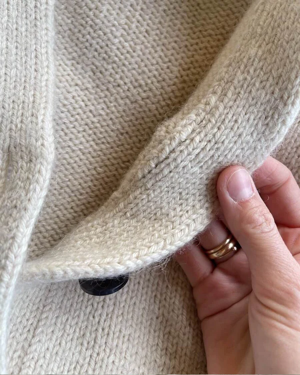  PetiteKnit Champagne Cardigan yksityiskohta