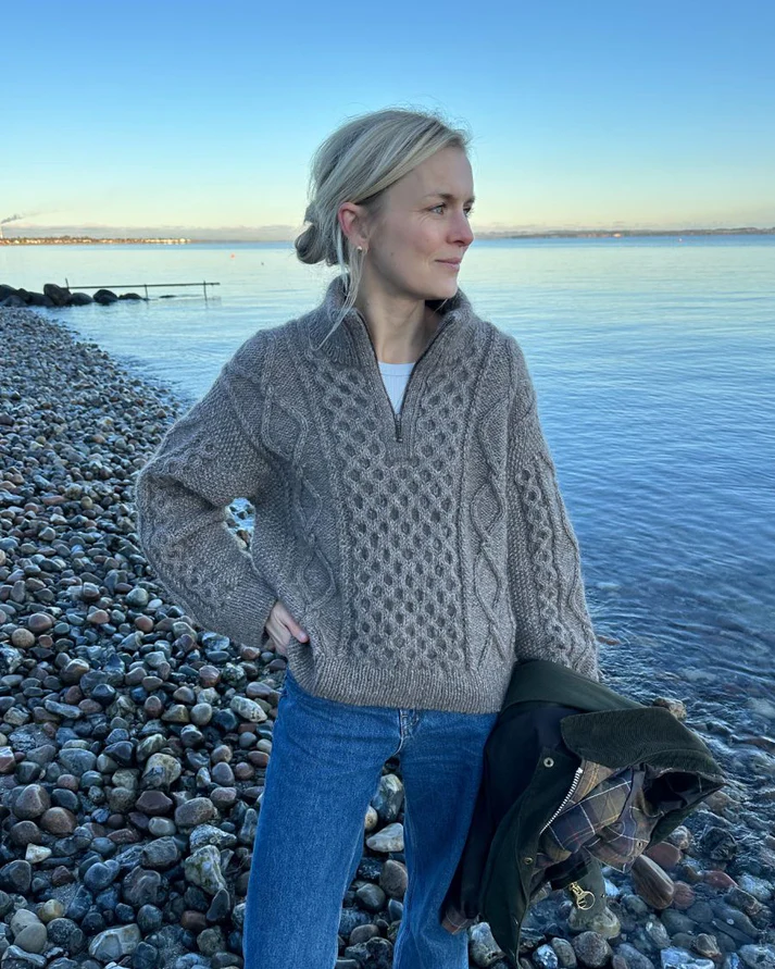 PetiteKnit Dagmar Zipper Sweater - Neulepaita - neuleohje suomeksi