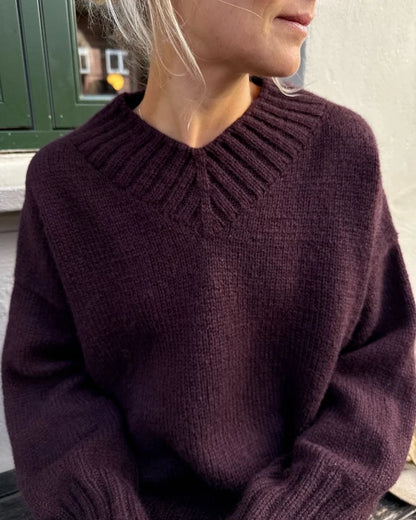 PetiteKnit Hannah Sweater V-neck (FI) - knitting pattern in Finnish