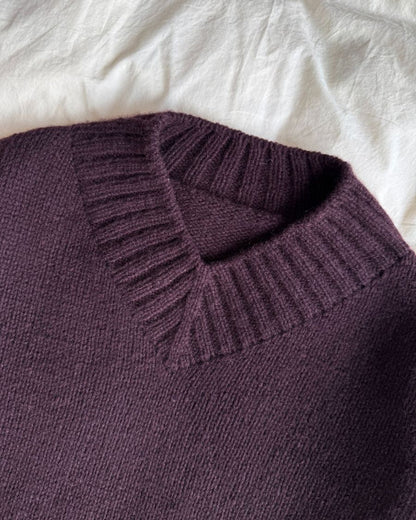 PetiteKnit Hannah Sweater V-neck (FI) - knitting pattern in Finnish