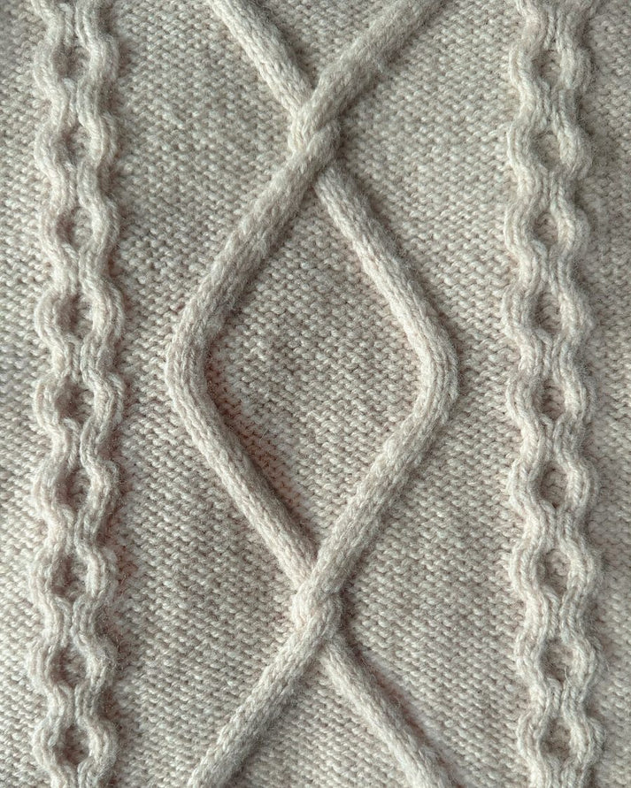 PetiteKnit Saga Sweater pintaneule