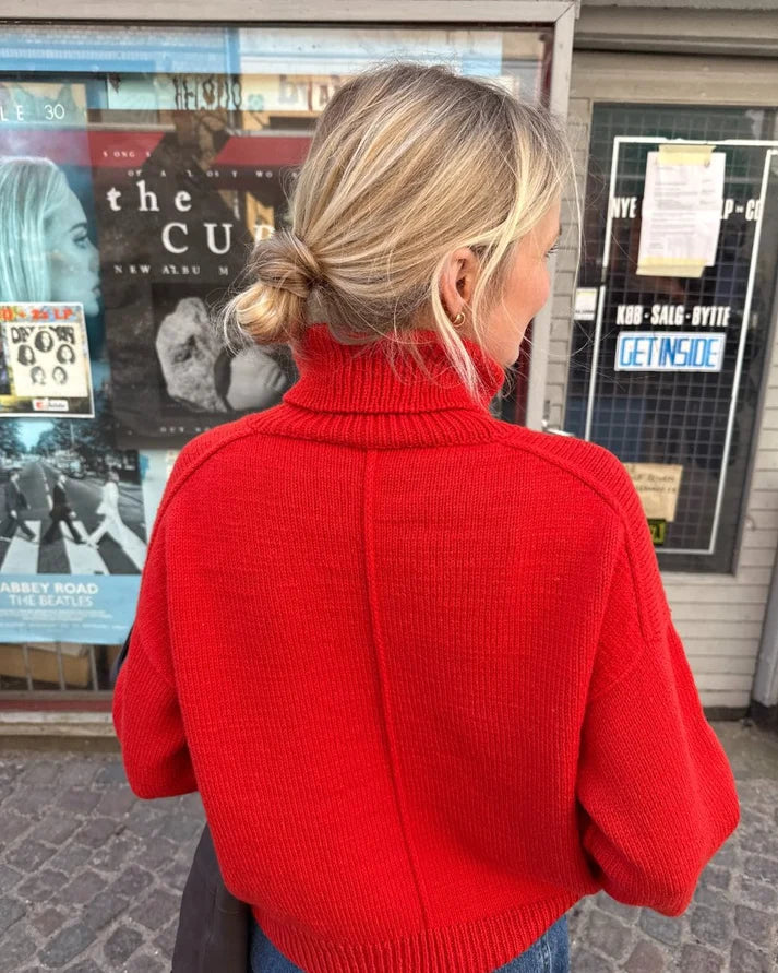 PetiteKnit Scarlet Sweater takaa