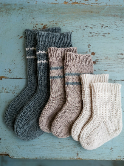 Suvis.Knits - The Mini Socks (suomenkielinen neuleohje)