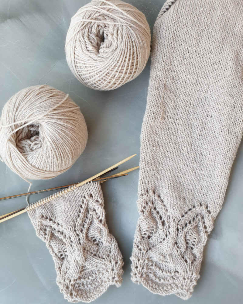 knitting for olive laceleggins