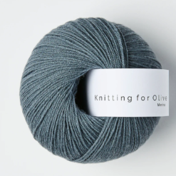 knitting for olive merino_Dusty Petroleum Blue