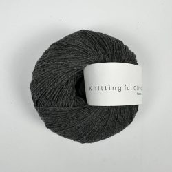 Knitting_for_olive_merino_thunder_cloud